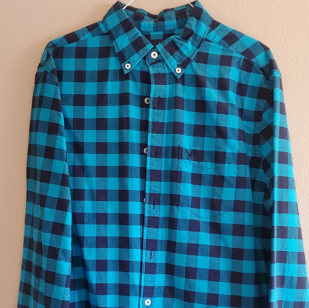American Eagle Button Up